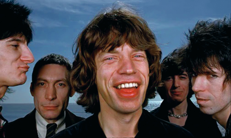 『Black And Blue』拡張版